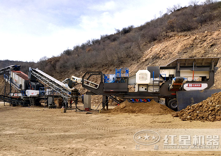 輪胎式車載流動(dòng)石子、粉碎機(jī)